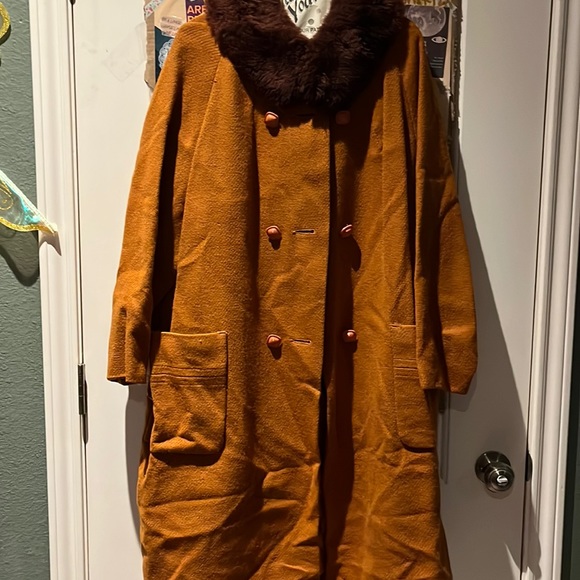 Jacket - Picture 1 of 5